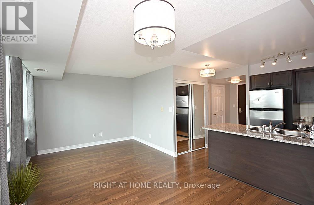 2301 - 208 Enfield Place, Mississauga, Ontario  L5B 0B8 - Photo 6 - W13249690