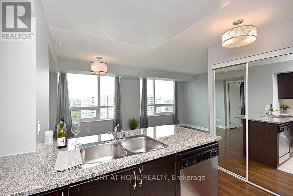 2301 - 208 Enfield Place, Mississauga, Ontario  L5B 0B8 - Photo 7 - W13249690