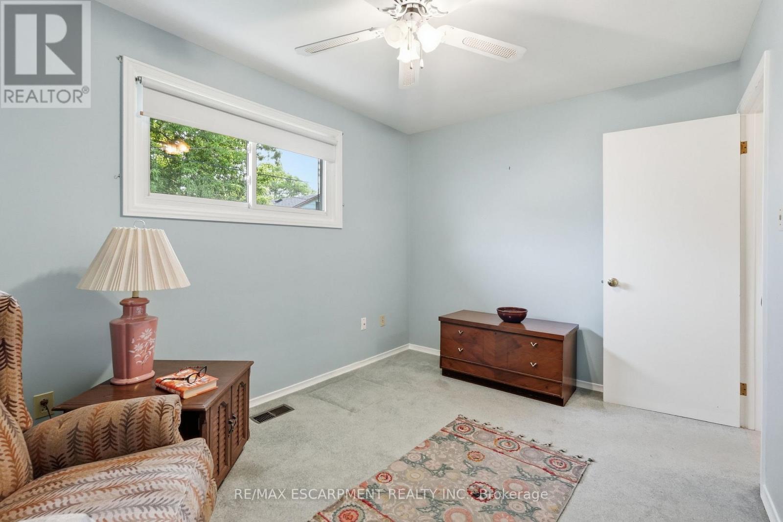 1347 Fisher Avenue, Burlington, Ontario  L7P 2L7 - Photo 18 - W13249692