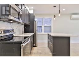 MAIN - 8 GRAFTON AVENUE, Toronto, Ontario
