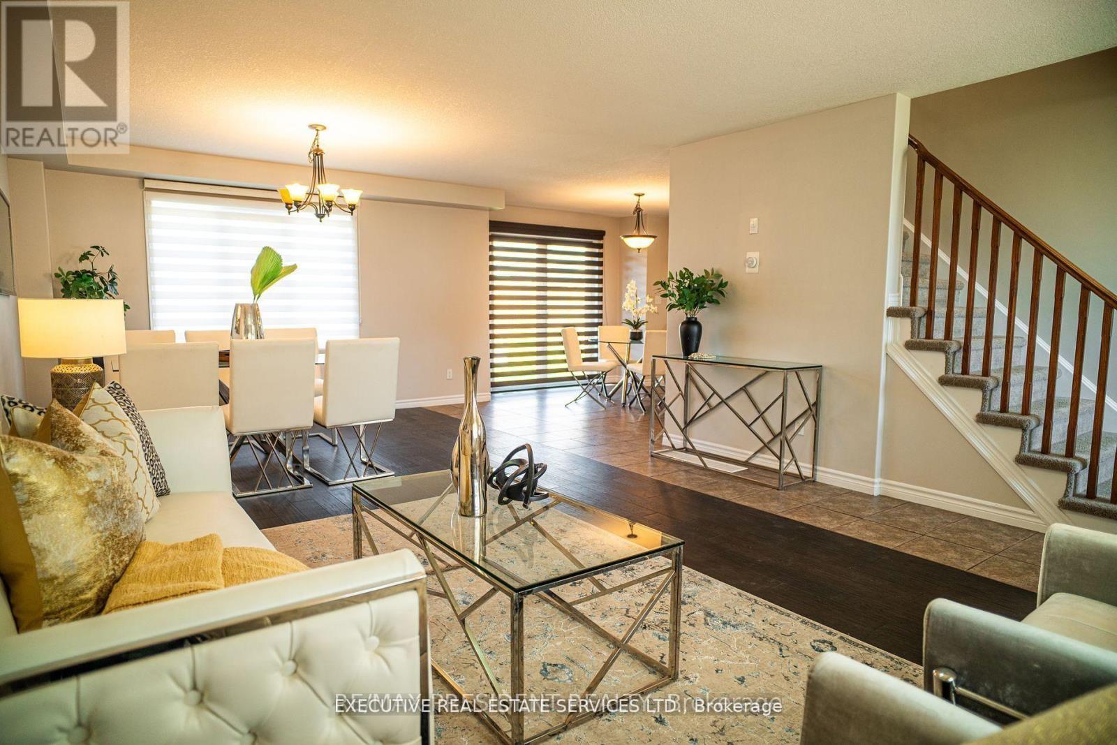 700 Spitfire Street, Woodstock, Ontario  N4T 0B1 - Photo 2 - X13249514