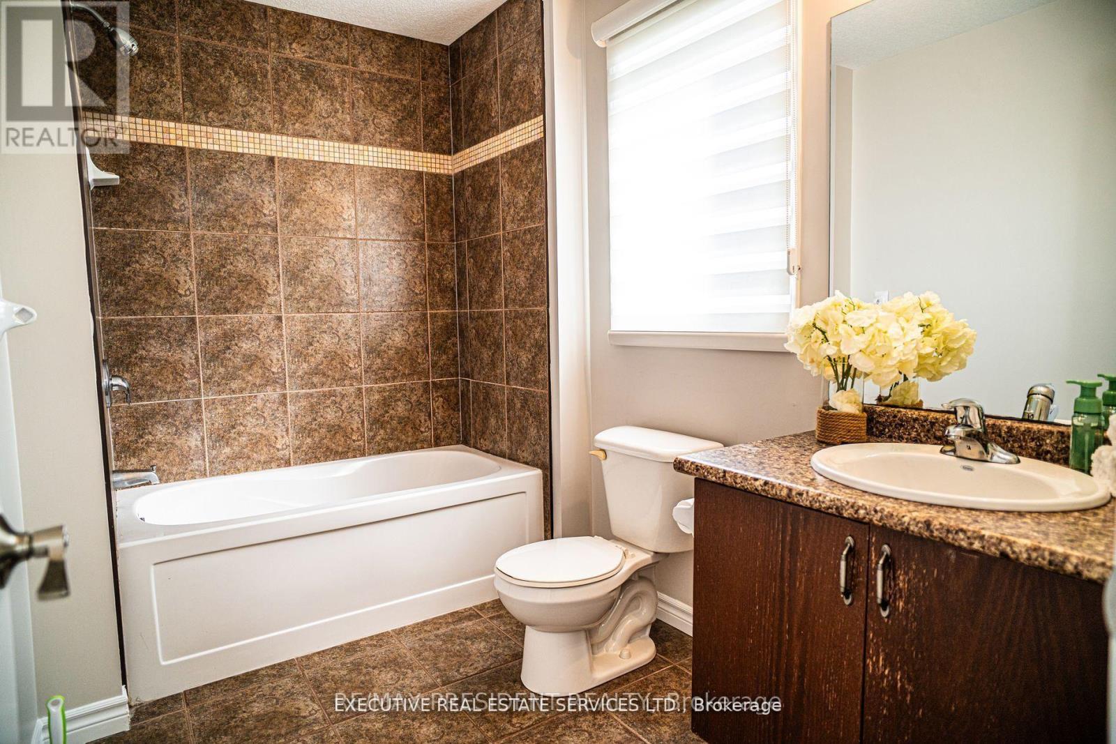 700 Spitfire Street, Woodstock, Ontario  N4T 0B1 - Photo 6 - X13249514