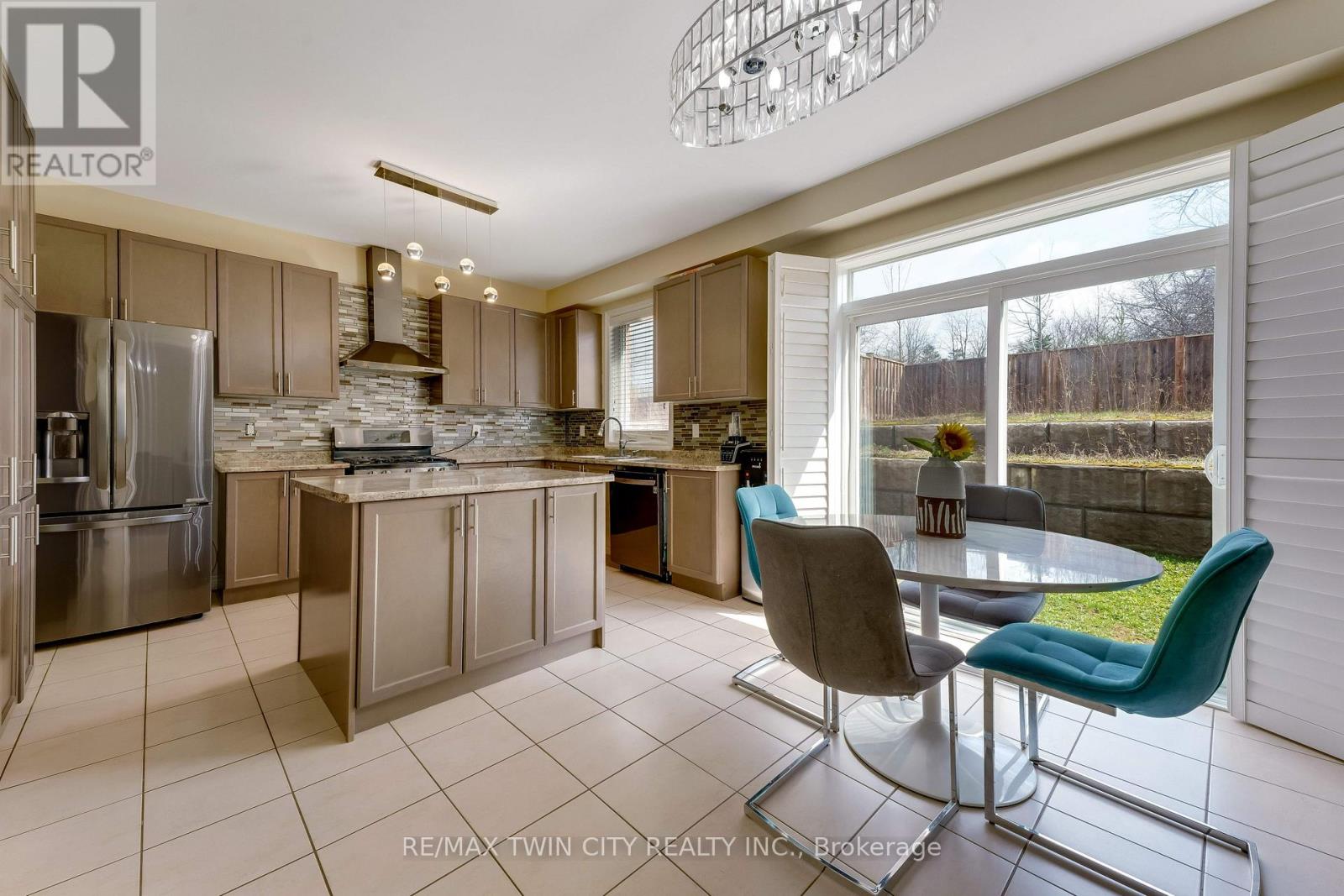 667 Linden Drive, Cambridge, Ontario  N3H 0B6 - Photo 7 - X13249626