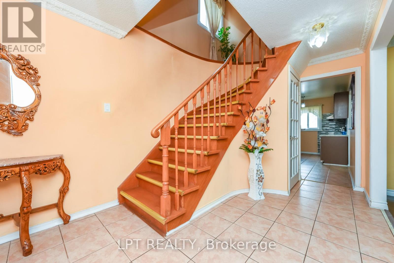 67 Kay Drive, Toronto, Ontario  M9V 4X8 - Photo 6 - W13249714