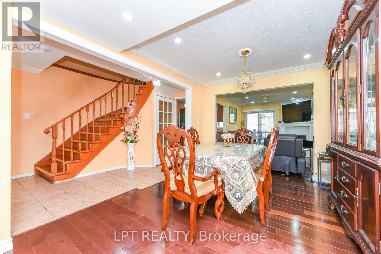 67 Kay Drive, Toronto, Ontario  M9V 4X8 - Photo 8 - W13249714