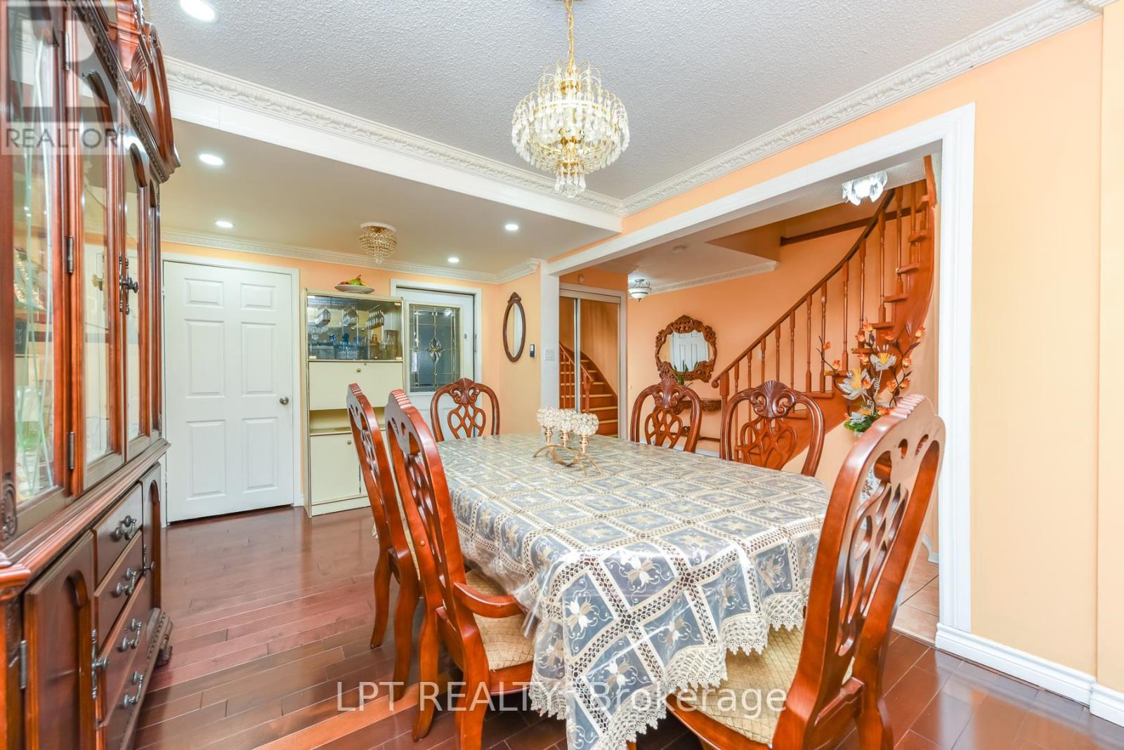 67 Kay Drive, Toronto, Ontario  M9V 4X8 - Photo 9 - W13249714