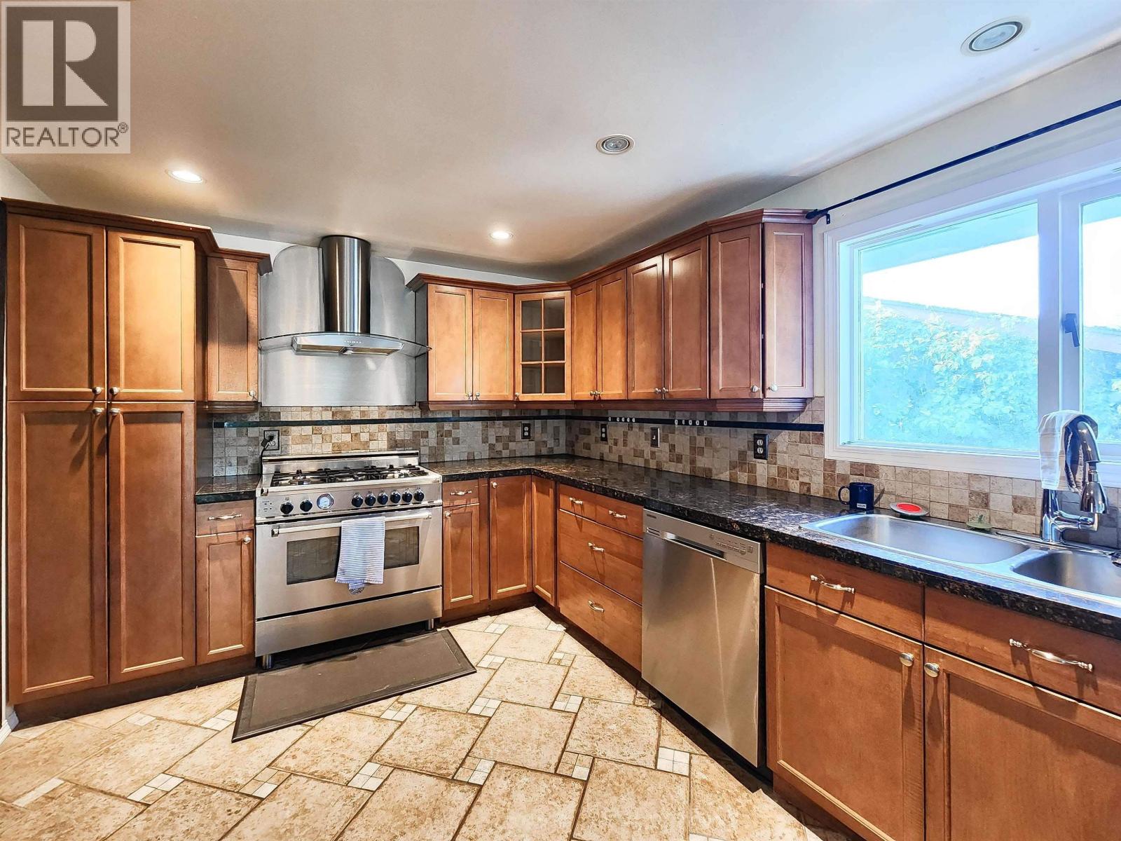 2396 Jasper Street, Prince George, British Columbia  V2L 1P1 - Photo 5 - R3132773