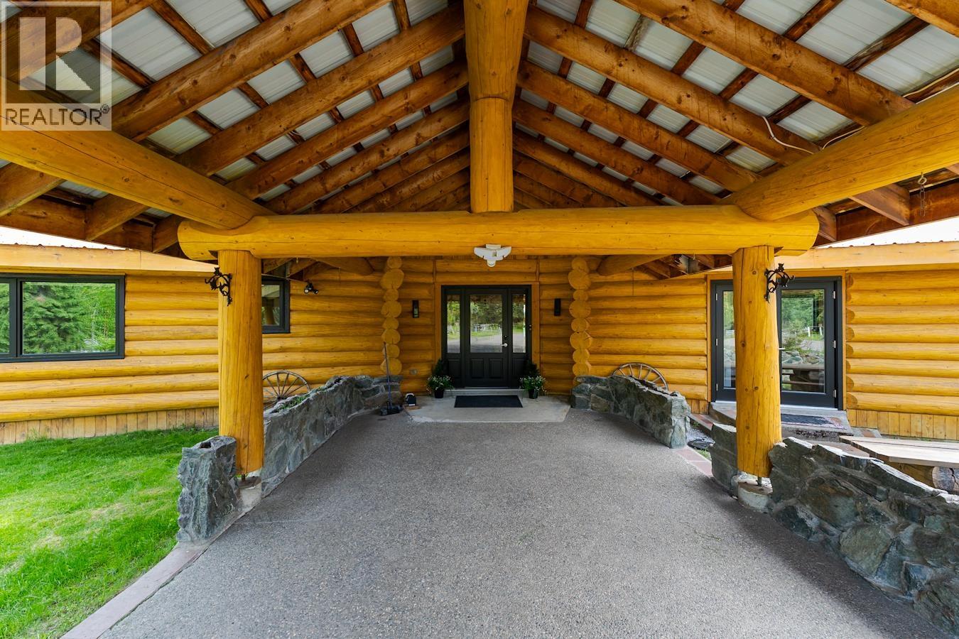 646 Peardon Road, Prince George, British Columbia  V2M 7C6 - Photo 2 - R3132670