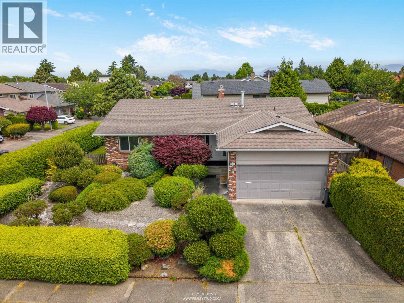 4531 BONAVISTA DRIVE