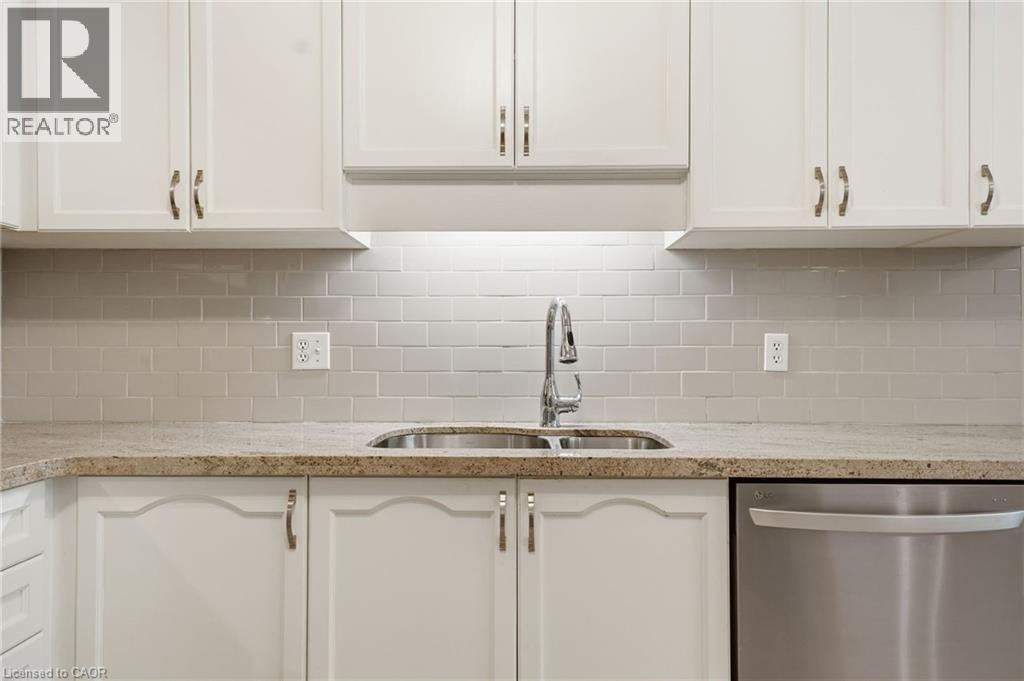 53 Greentrail Drive, Mount Hope, Ontario  L0R 1W0 - Photo 9 - 40836554