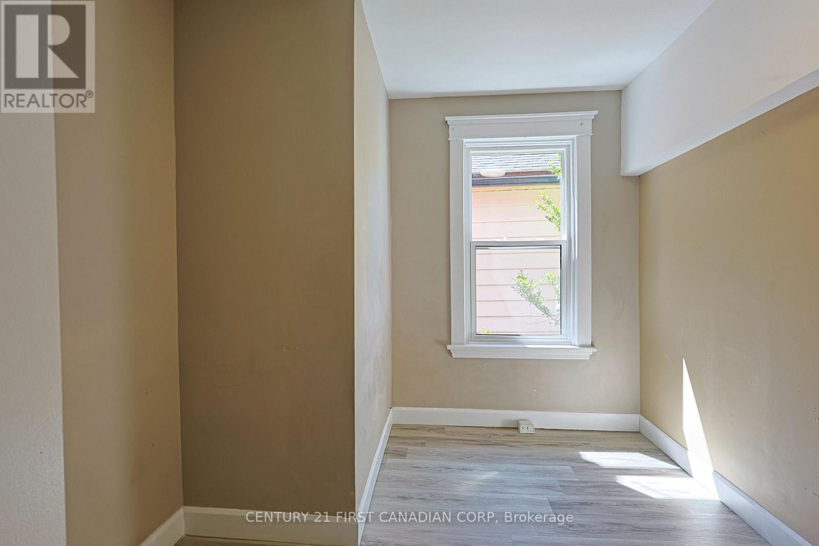 Main Floor - 444 Dorinda Street, London East, Ontario  N5W 4B4 - Photo 11 - X13230480