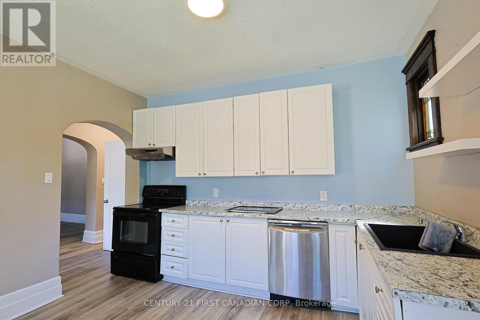Main Floor - 444 Dorinda Street, London East, Ontario  N5W 4B4 - Photo 8 - X13230480