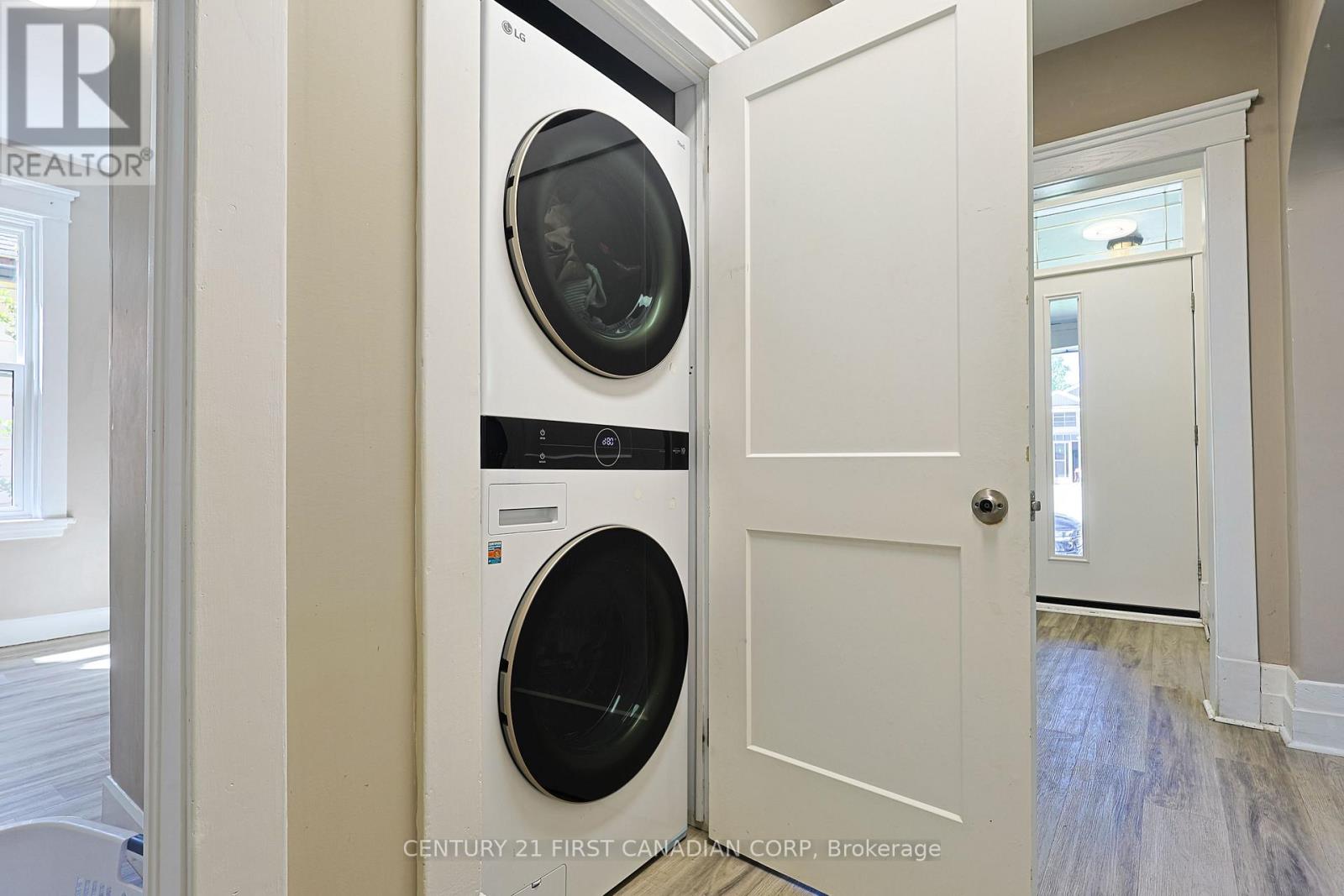 Main Floor - 444 Dorinda Street, London East, Ontario  N5W 4B4 - Photo 9 - X13230480