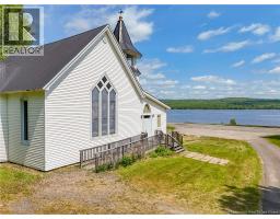 6682 Route 102, Prince William, New Brunswick