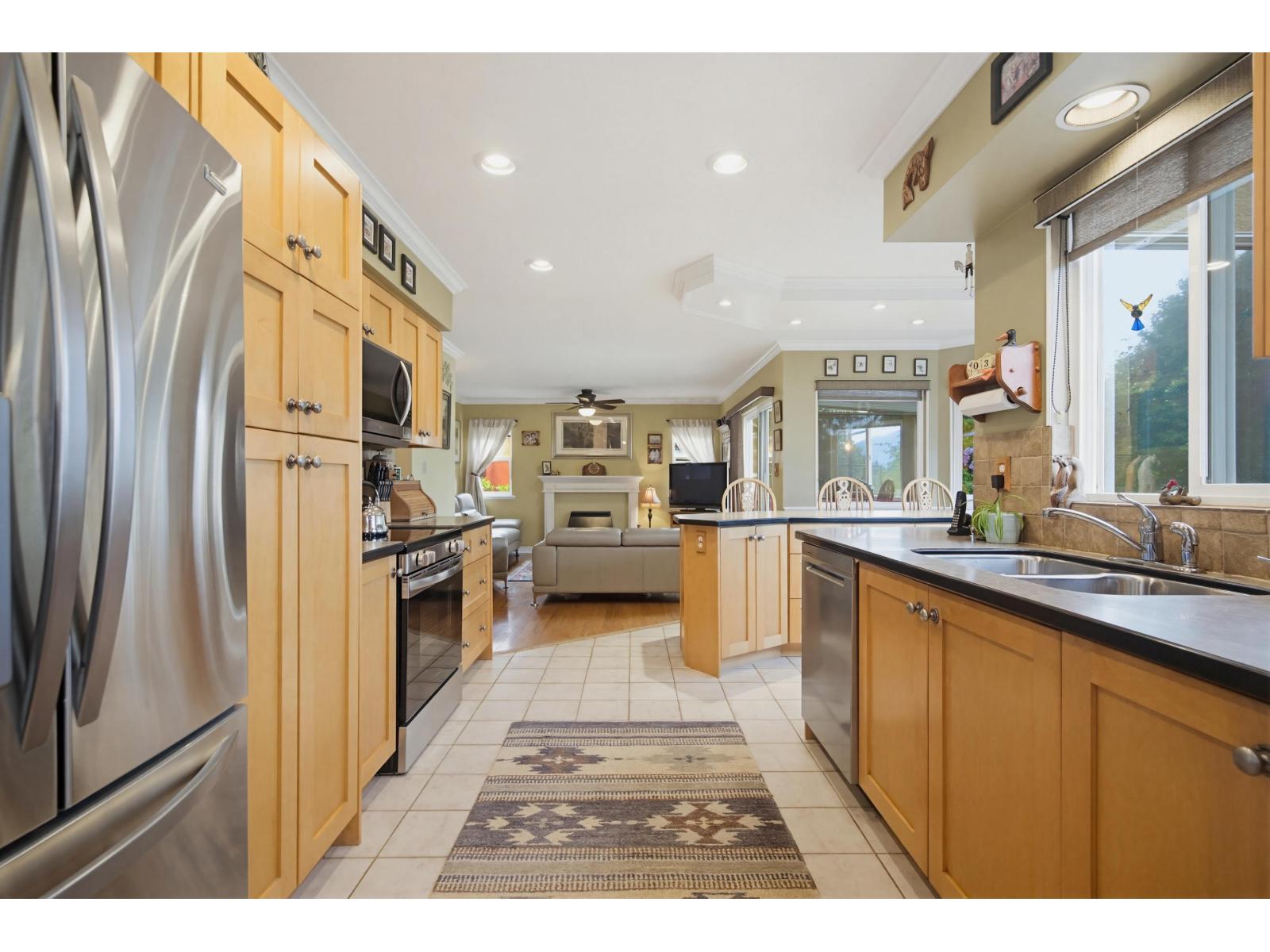 33091 Hawthorne Avenue, Mission, British Columbia  V2V 6Z1 - Photo 8 - R3132064