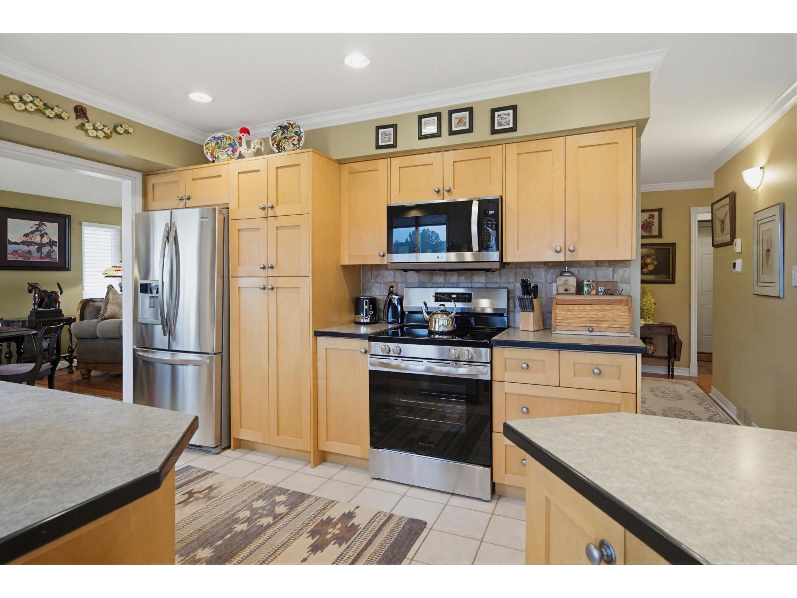 33091 Hawthorne Avenue, Mission, British Columbia  V2V 6Z1 - Photo 10 - R3132064