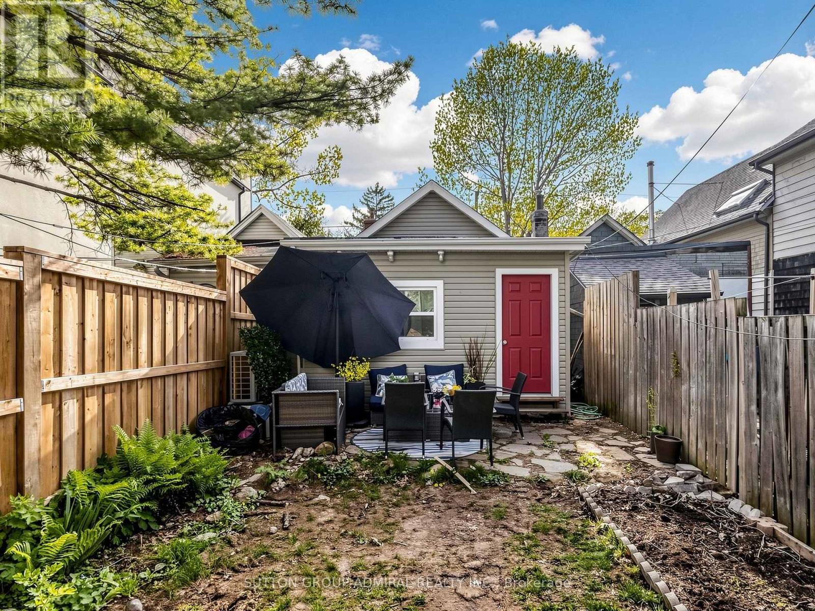 275 Victoria Park Avenue, Toronto, Ontario  M4E 3S6 - Photo 31 - E13249792