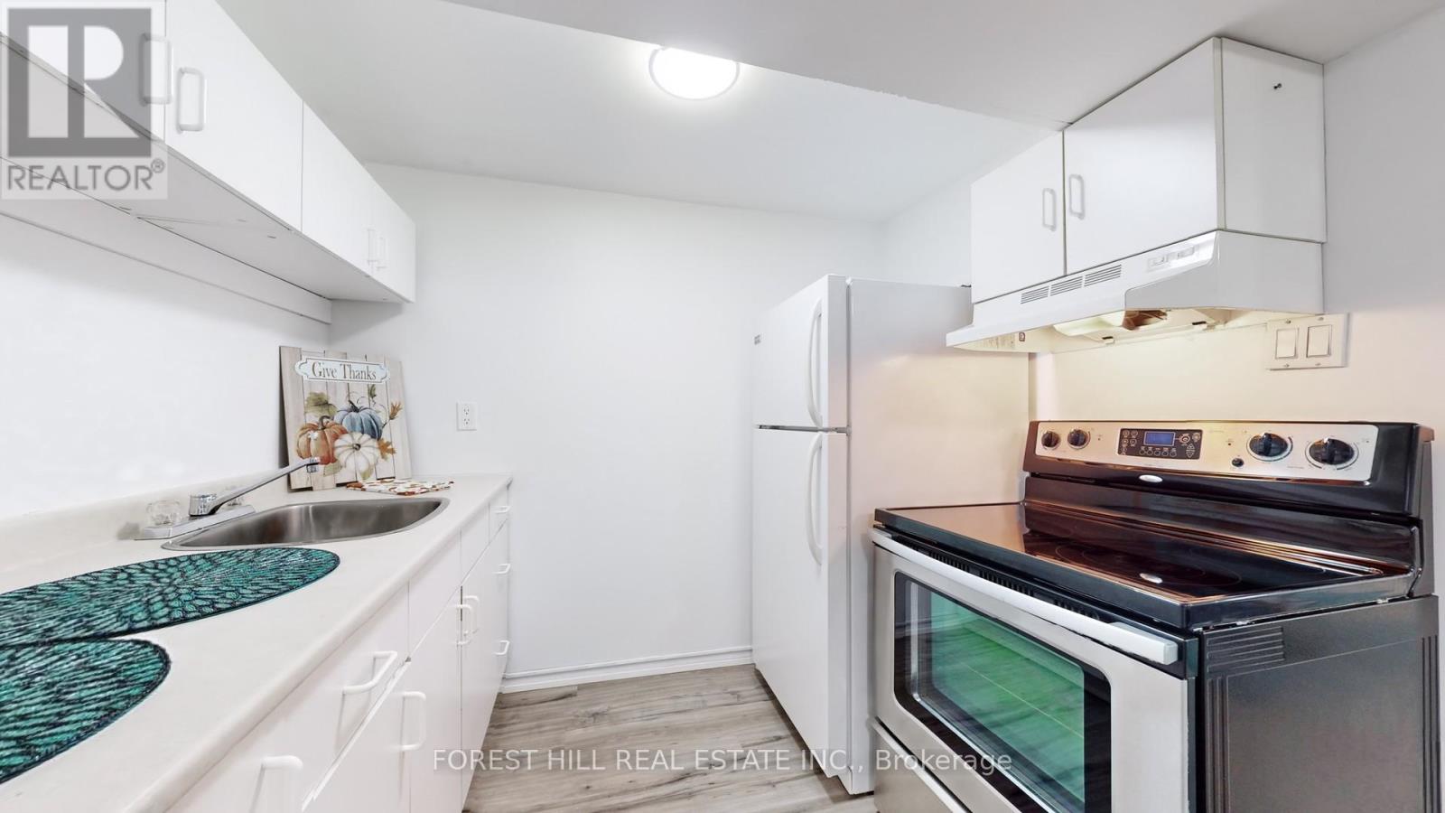 60 Hillview Drive, Newmarket, Ontario  L3Y 4H9 - Photo 15 - N13249750