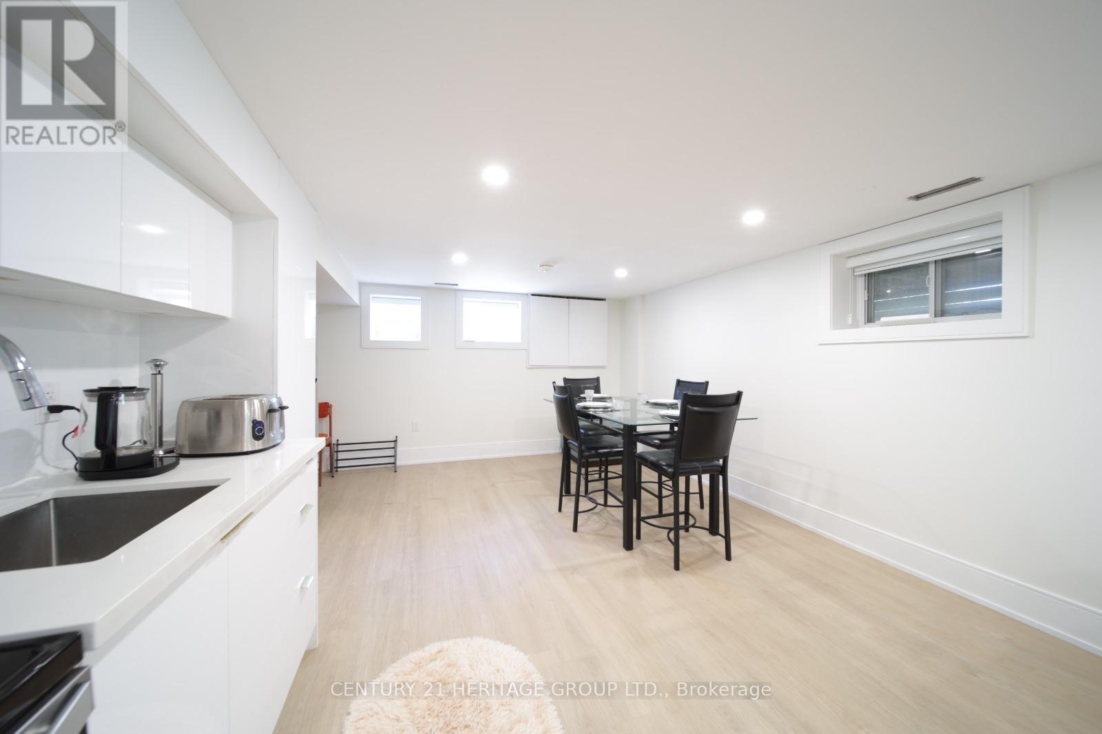 270 Brighton Avenue, Toronto, Ontario  M3H 4E9 - Photo 4 - C13247430