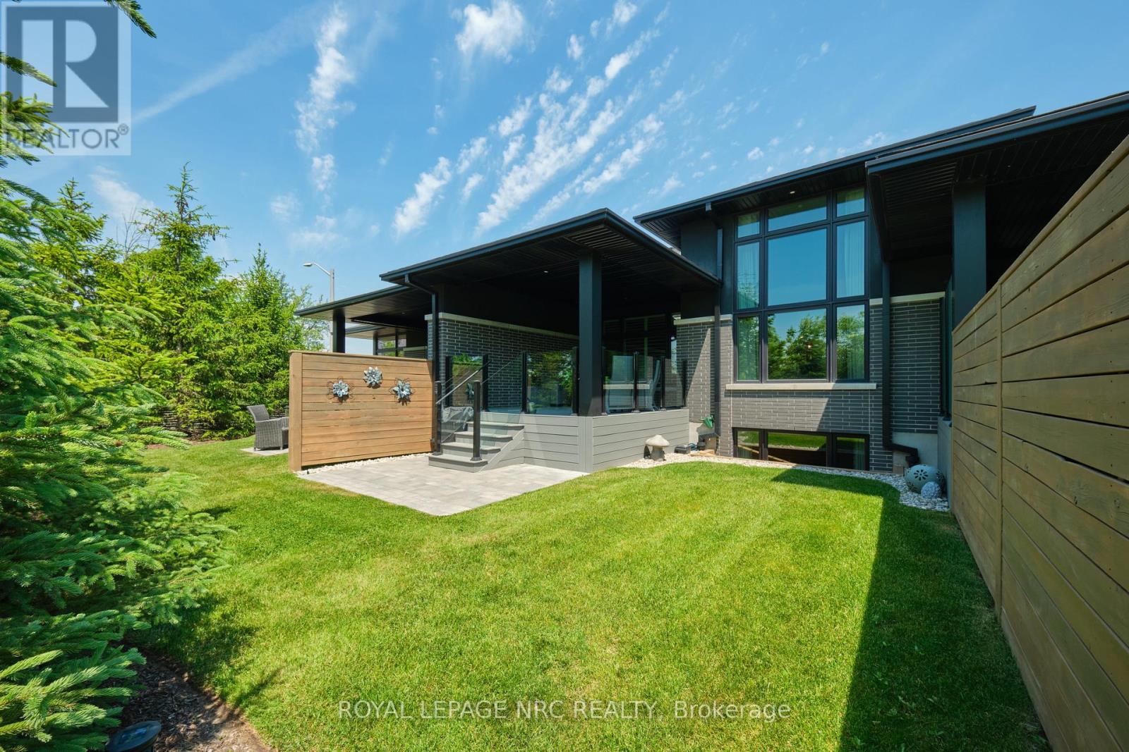 15 Taliesin Trail, Welland, Ontario  L3C 0H5 - Photo 4 - X13023746