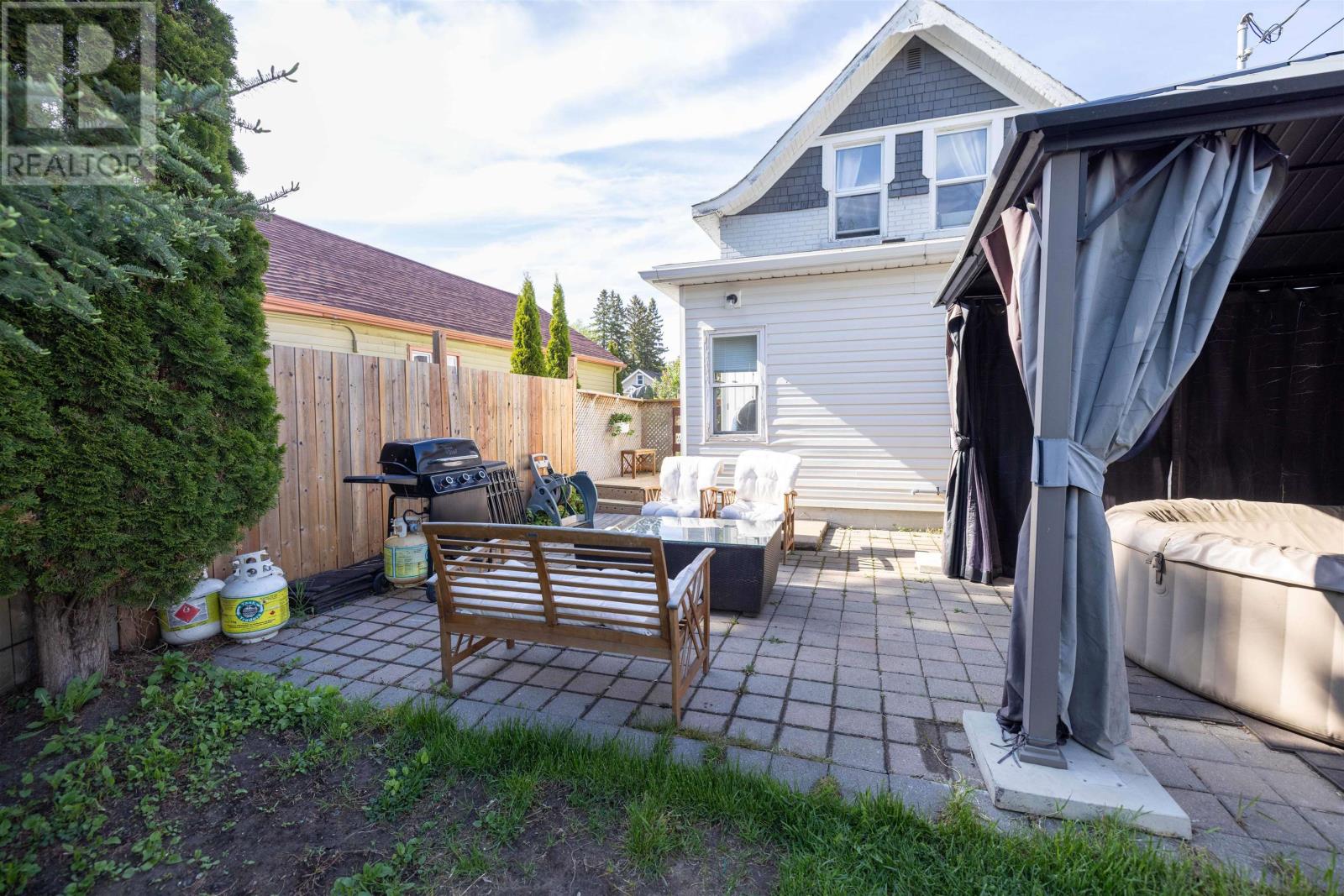 404 Amelia St W, Thunder Bay, Ontario  P7E 4A8 - Photo 28 - TB2601370