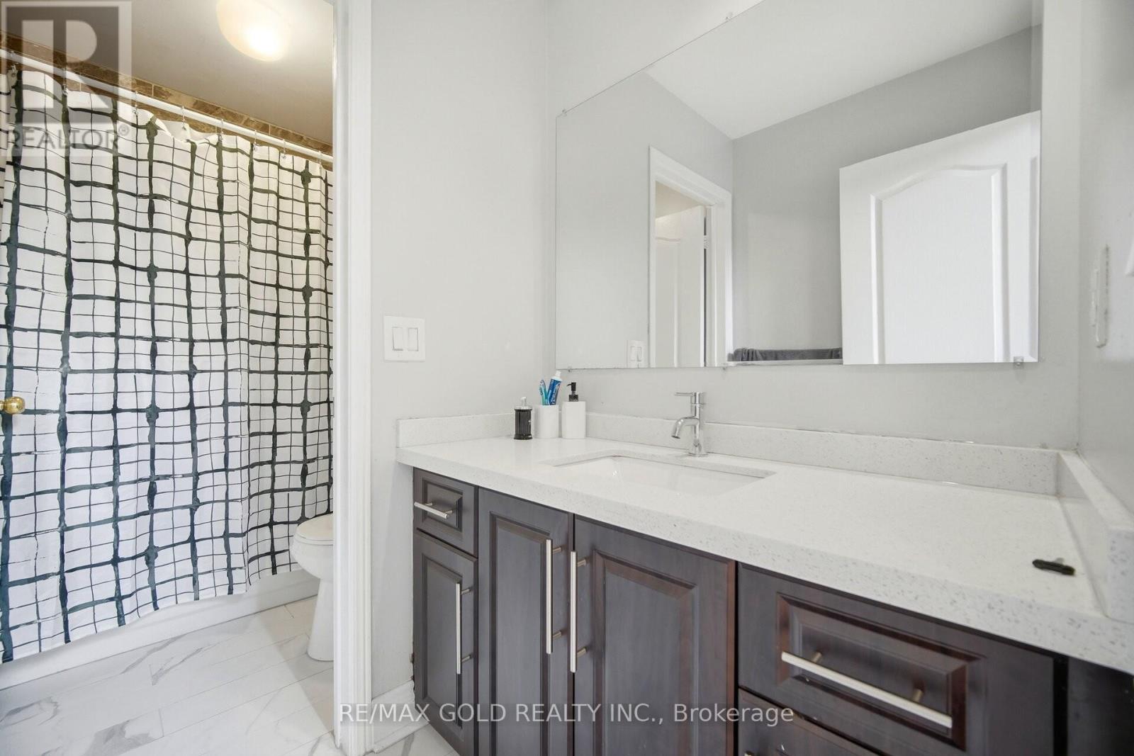 10 Inwood Place, Brampton, Ontario  L6R 1T2 - Photo 20 - W13249872