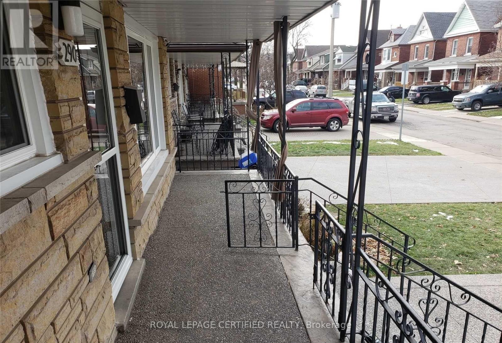 290 Balmoral Avenue N, Hamilton, Ontario  L8L 7S4 - Photo 2 - X13249850