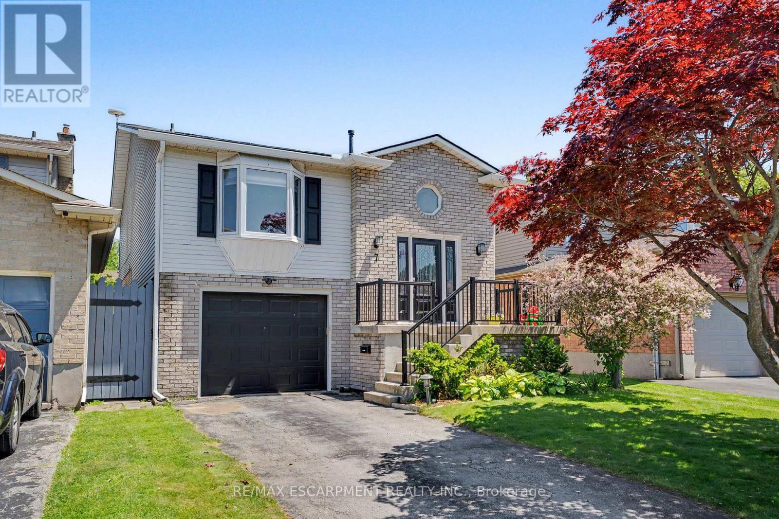 7 REMBRANDT DRIVE, Grimsby, Ontario