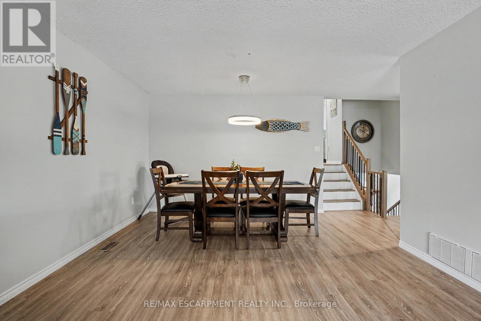 7 Rembrandt Drive, Grimsby, Ontario  L3M 4Z6 - Photo 11 - X13249914