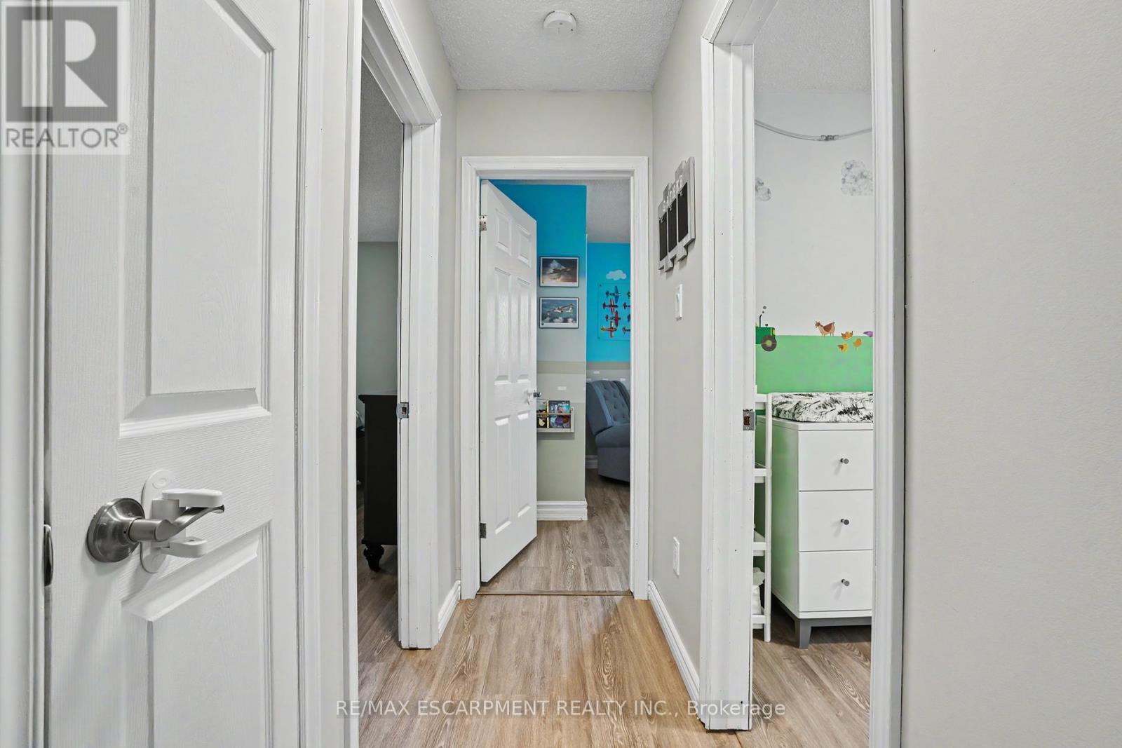7 Rembrandt Drive, Grimsby, Ontario  L3M 4Z6 - Photo 12 - X13249914