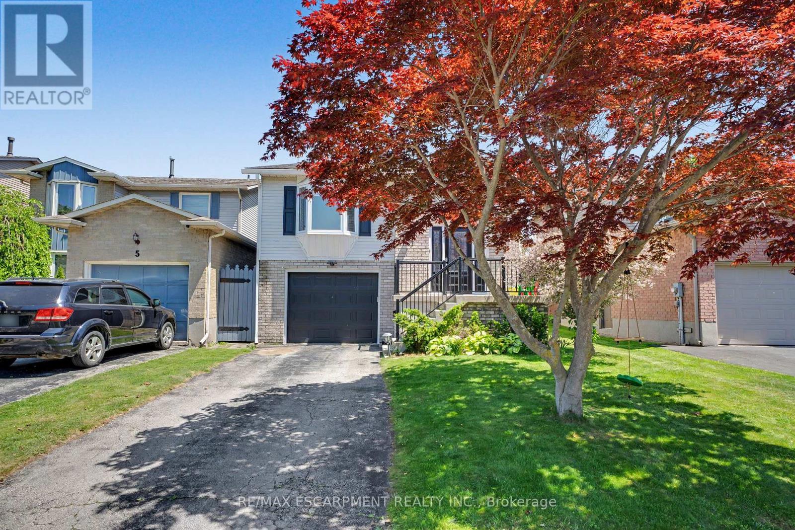 7 Rembrandt Drive, Grimsby, Ontario  L3M 4Z6 - Photo 3 - X13249914