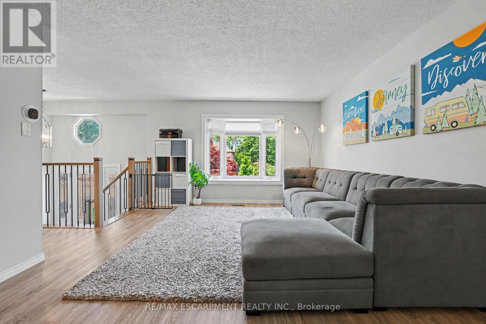 7 Rembrandt Drive, Grimsby, Ontario  L3M 4Z6 - Photo 6 - X13249914