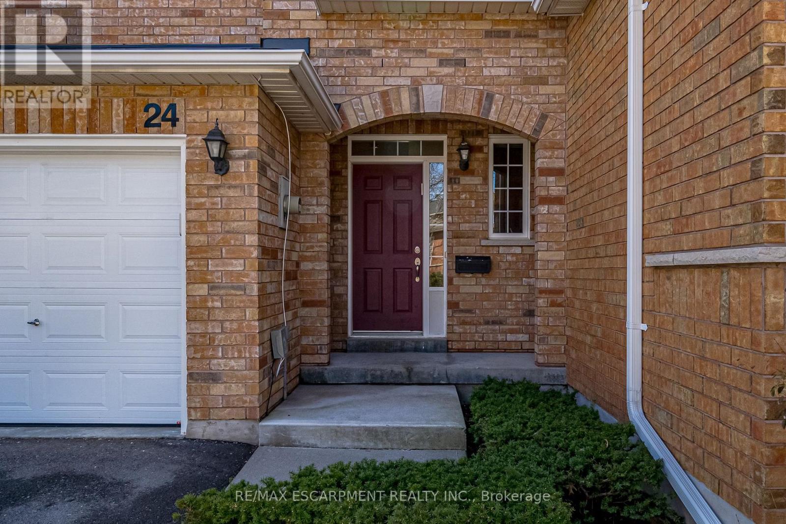 24 - 10 Davidson Boulevard, Hamilton, Ontario  L9H 7N9 - Photo 3 - X13249920