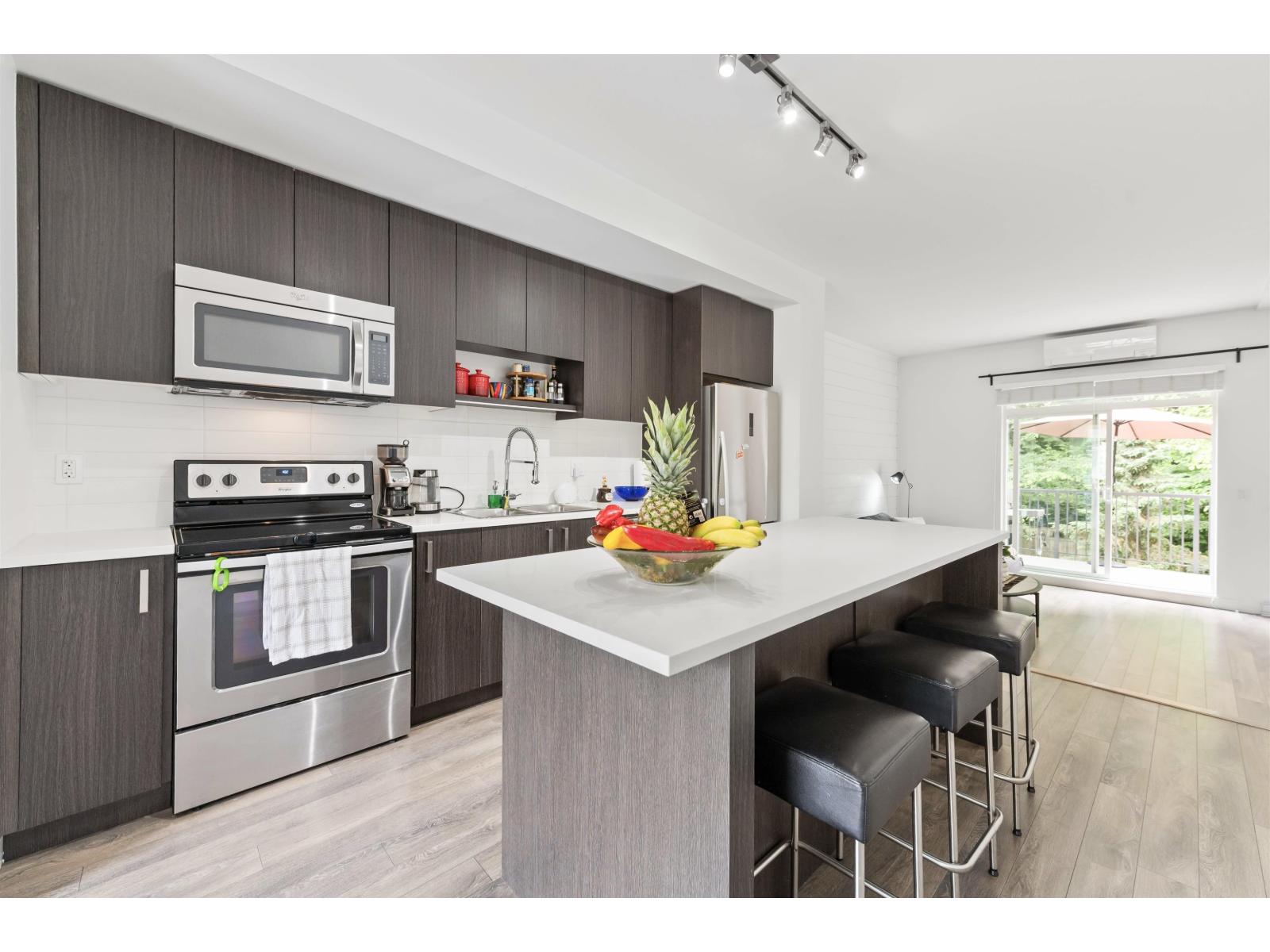 99 15340 Guildford Drive, Surrey, British Columbia  V3R 0C9 - Photo 6 - R3131495