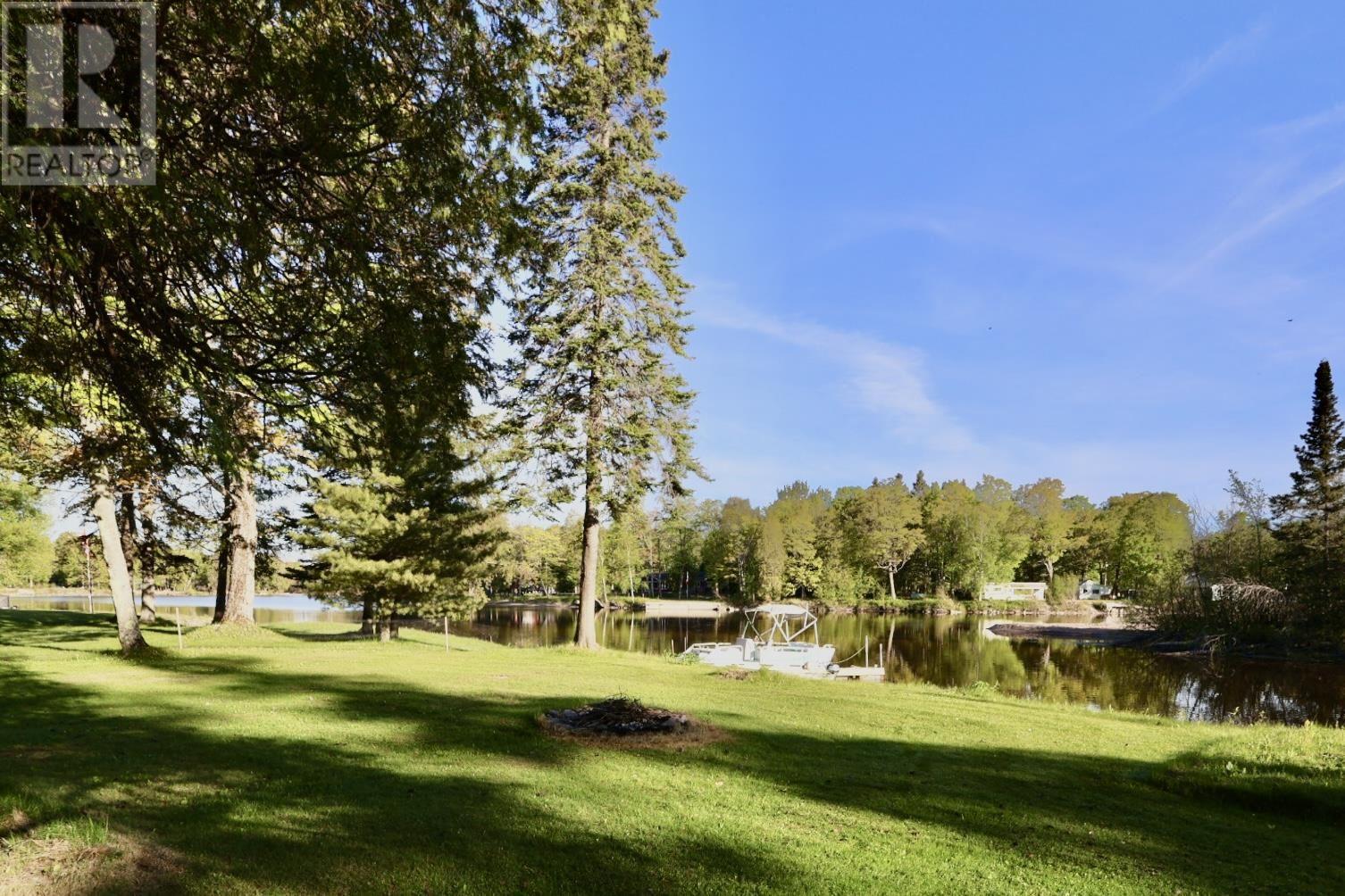 1244 Pineshores Rd, Goulais River, Ontario  P0S 1E0 - Photo 4 - SM261337