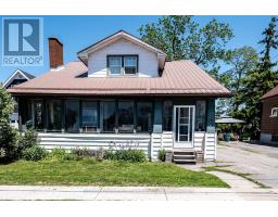 15 MERCIA STREET, Quinte West, Ontario