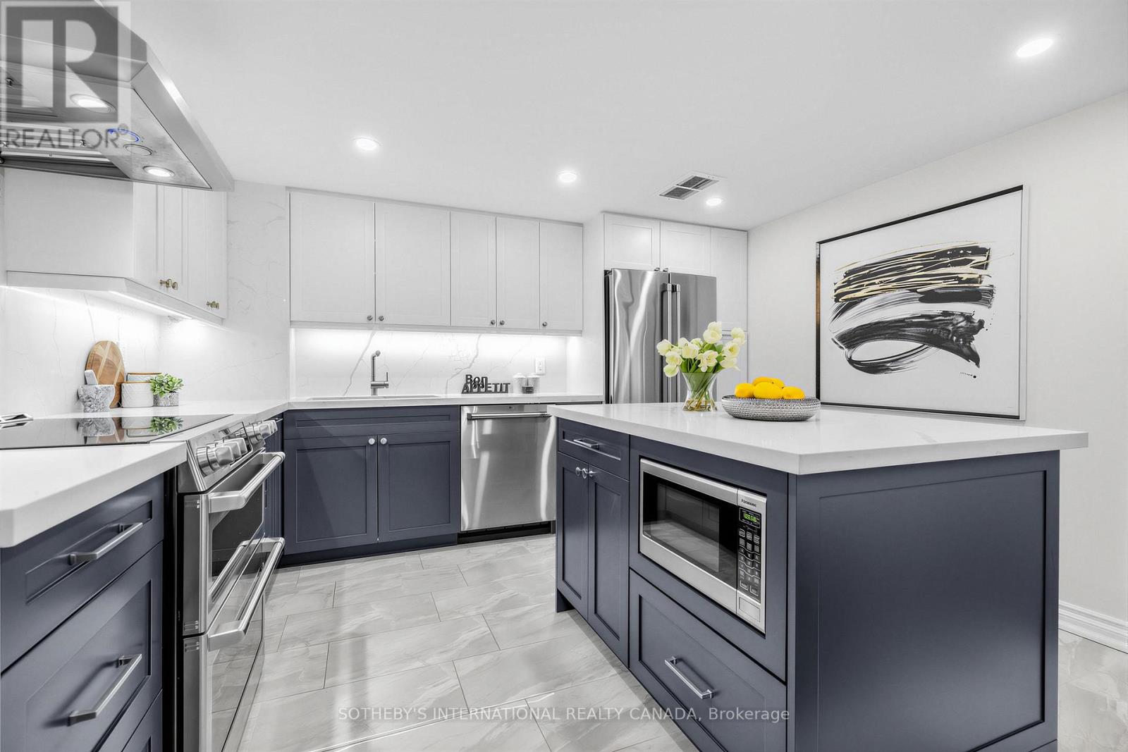 606 - 164 Cumberland Street, Toronto, Ontario  M5R 1A8 - Photo 17 - C13249988