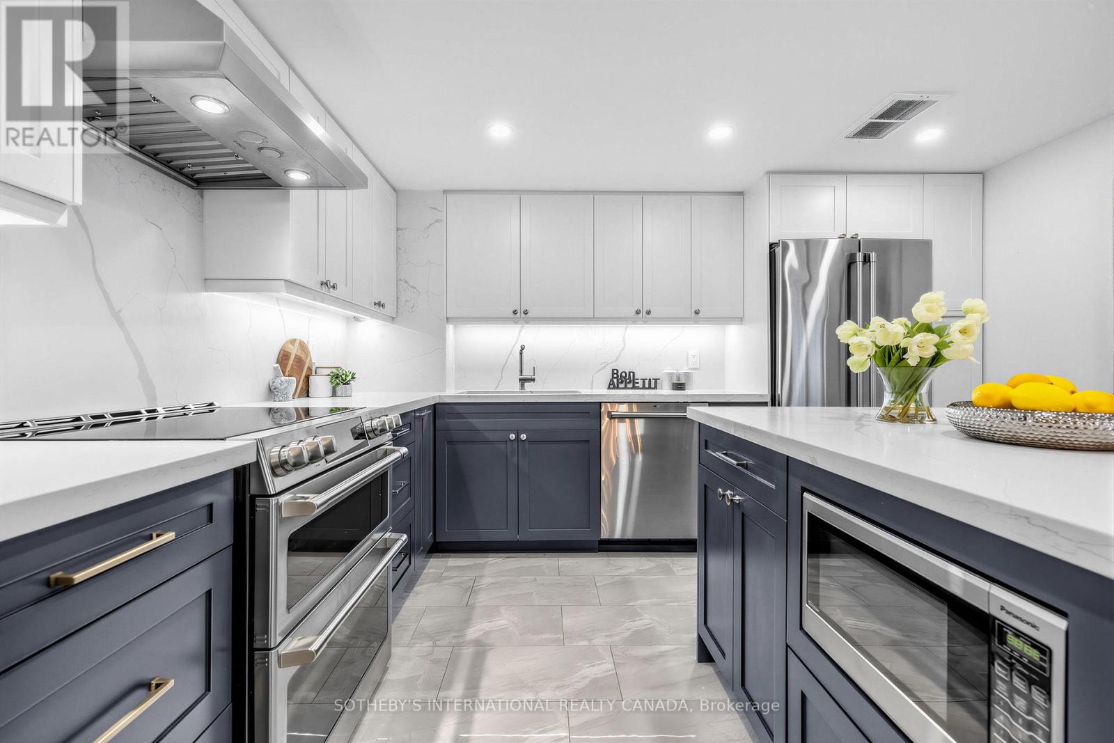 606 - 164 Cumberland Street, Toronto, Ontario  M5R 1A8 - Photo 18 - C13249988