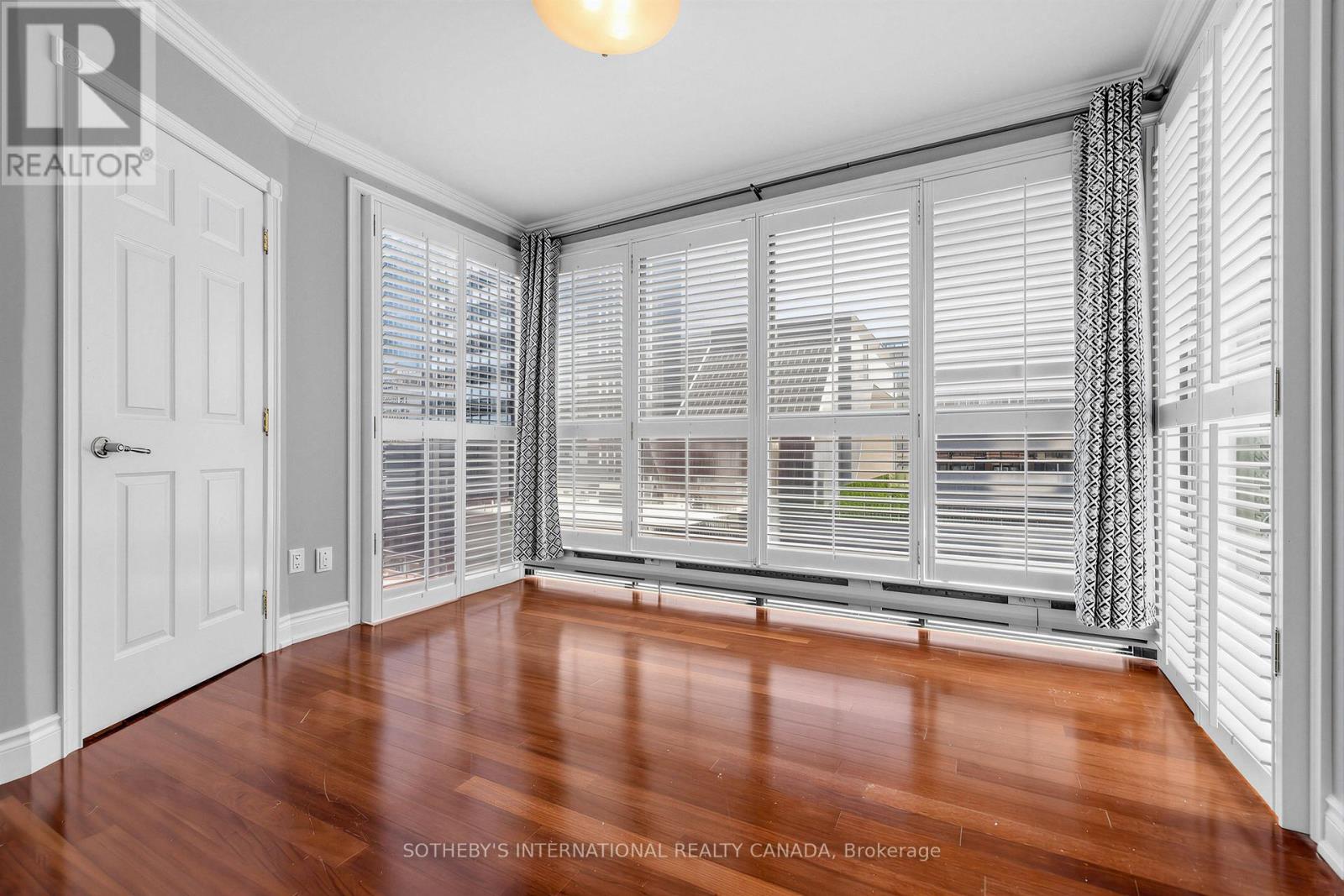 606 - 164 Cumberland Street, Toronto, Ontario  M5R 1A8 - Photo 25 - C13249988