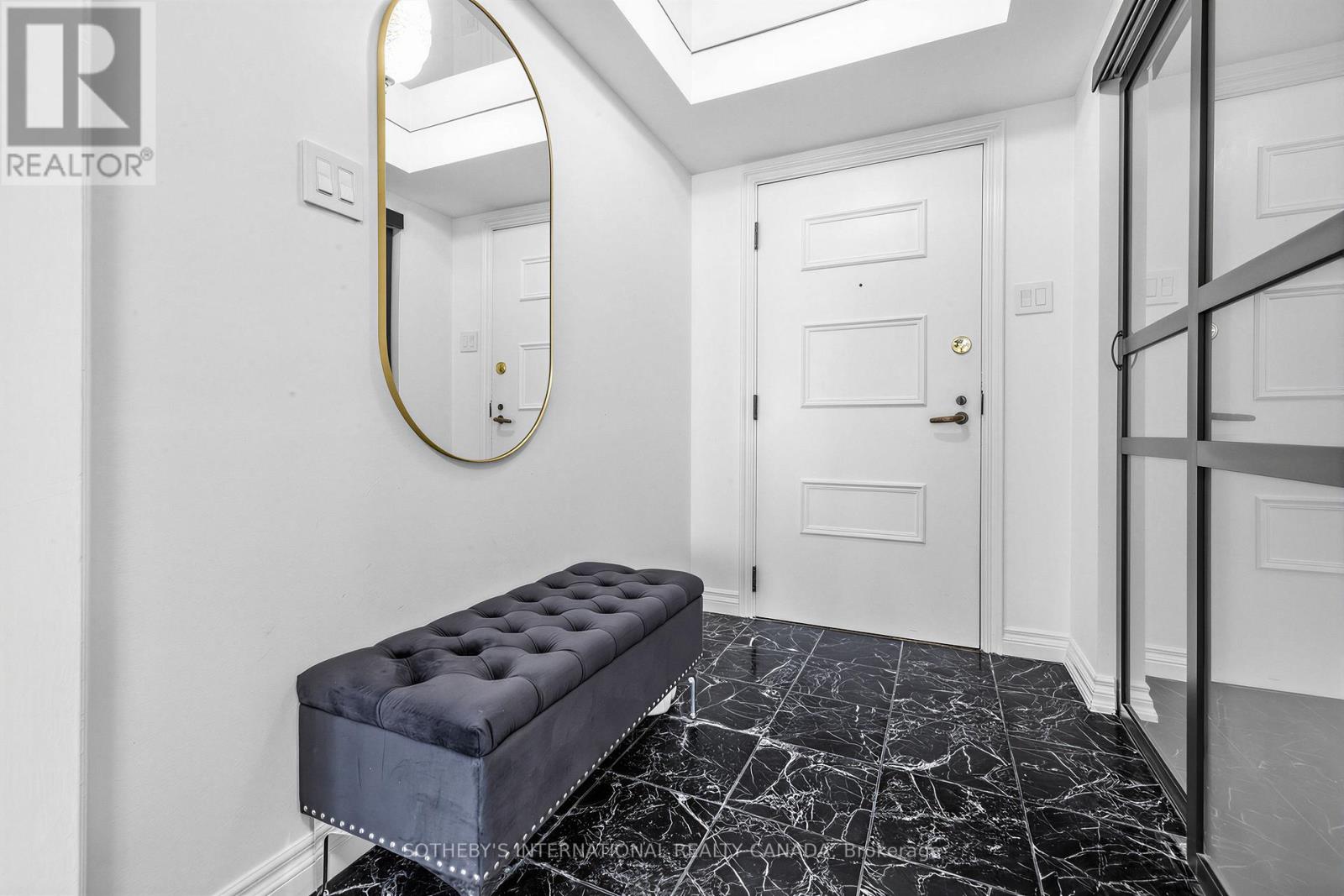 606 - 164 Cumberland Street, Toronto, Ontario  M5R 1A8 - Photo 7 - C13249988