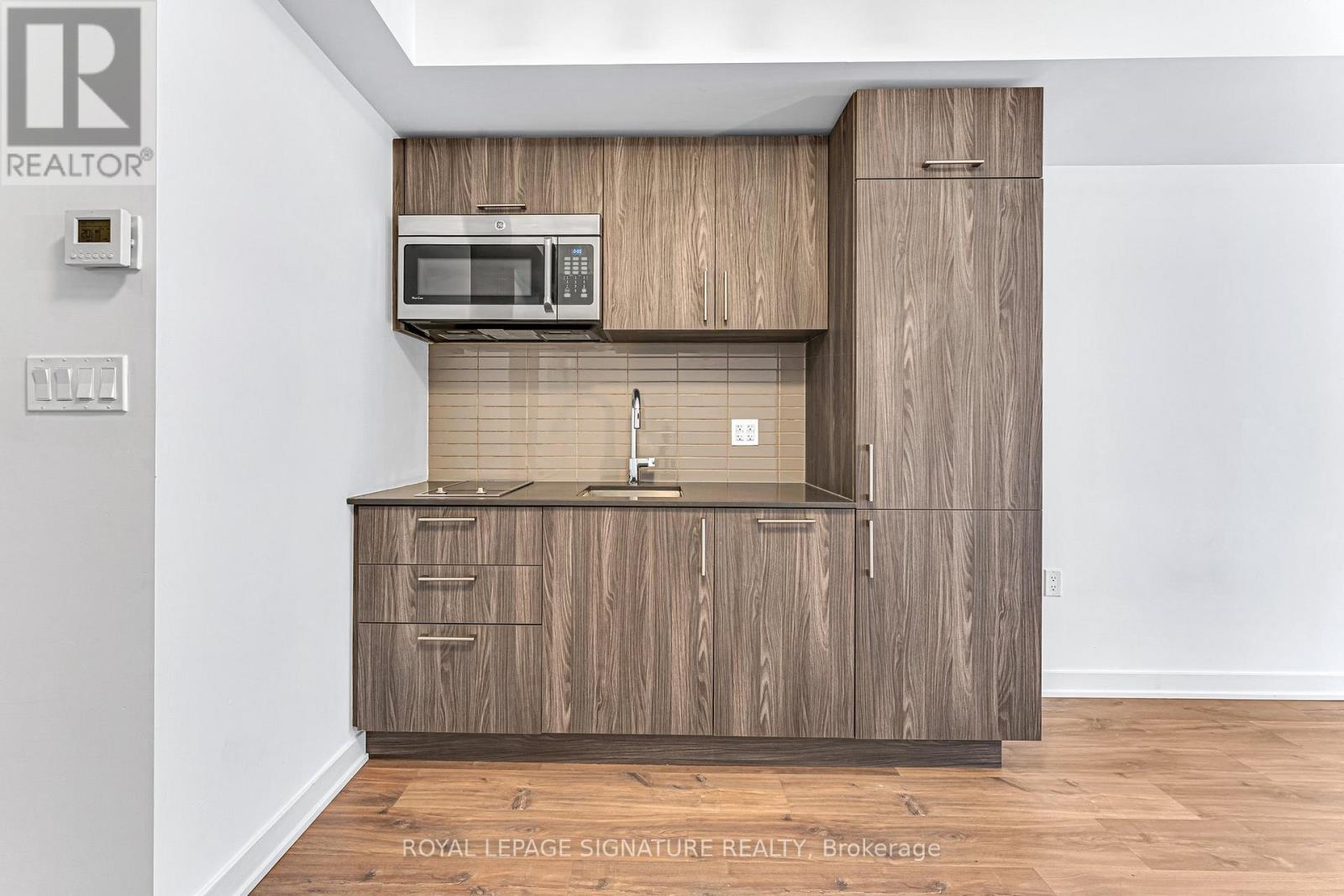 519 - 27 Bathurst Street, Toronto, Ontario  M5V 0R1 - Photo 8 - C13250058
