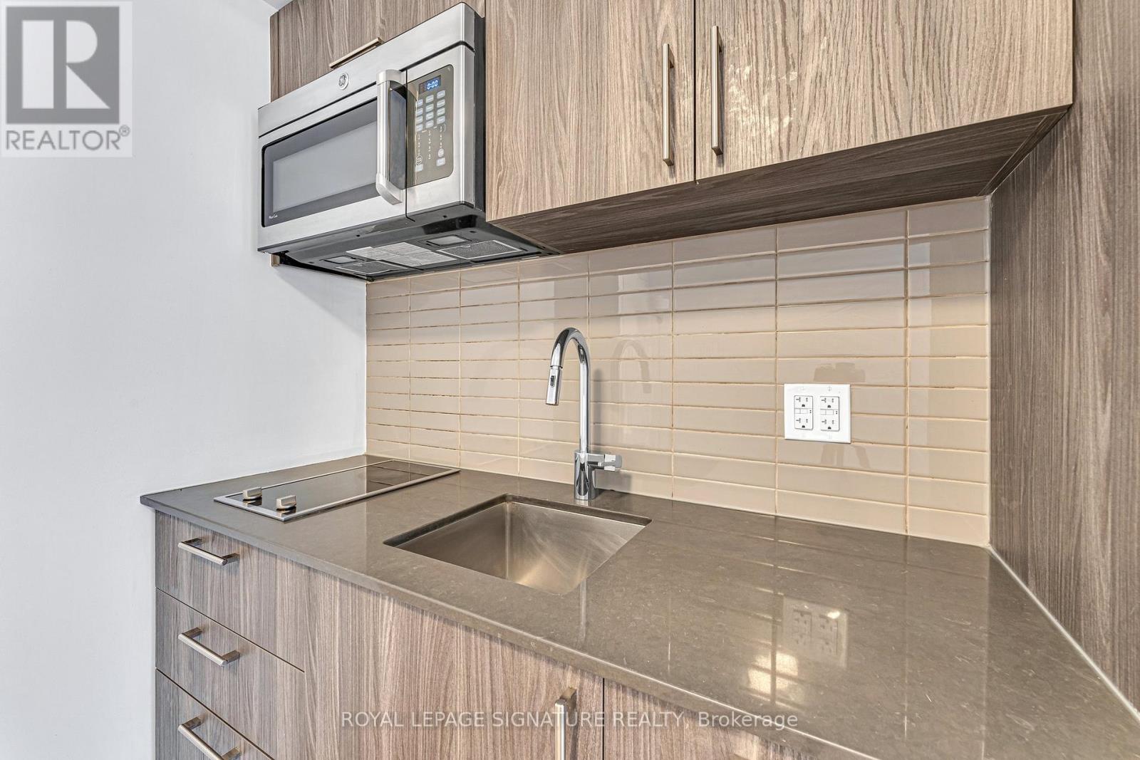 519 - 27 Bathurst Street, Toronto, Ontario  M5V 0R1 - Photo 9 - C13250058