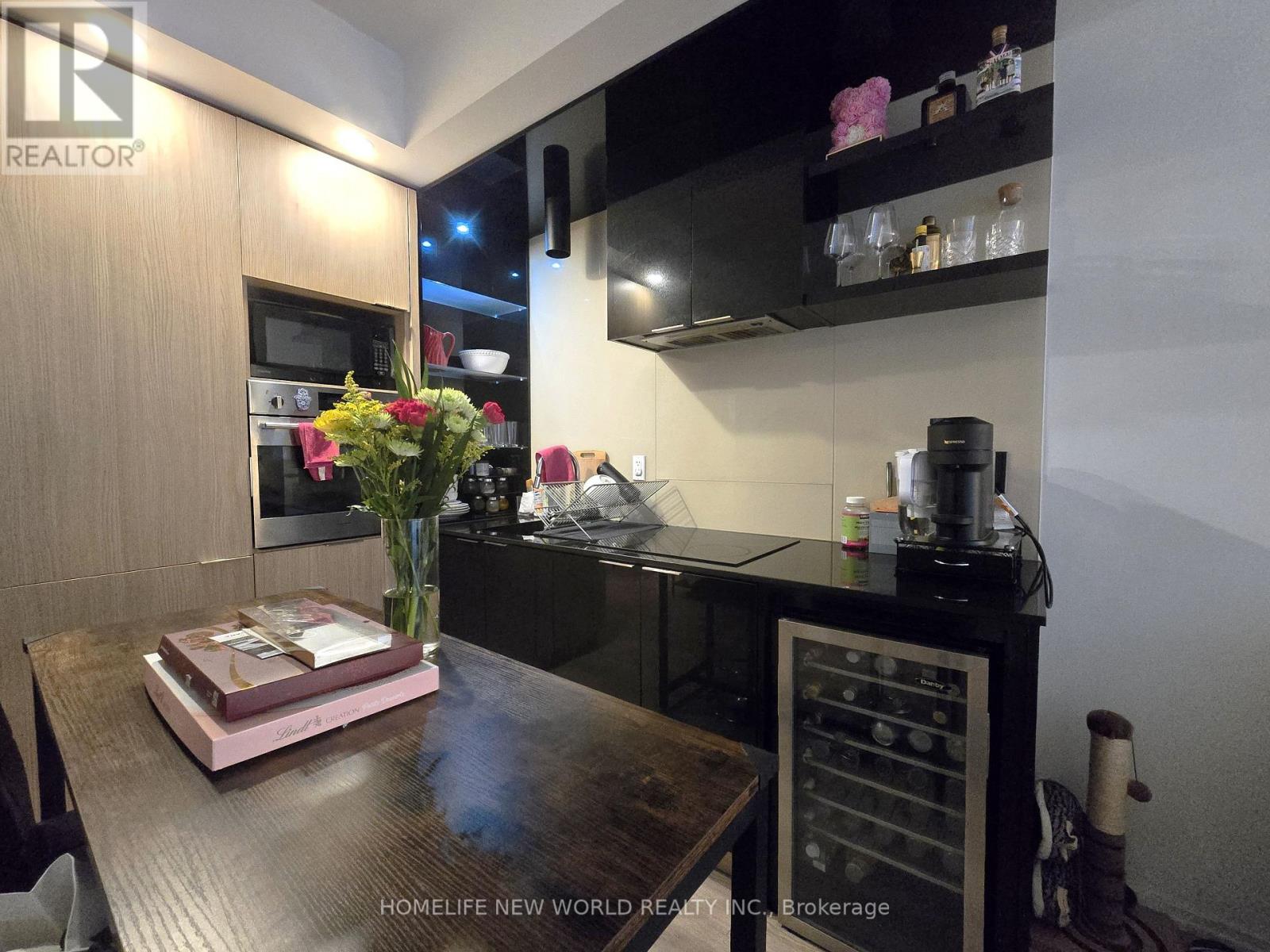 2109 - 70 Temperance Street, Toronto, Ontario  M5H 4E8 - Photo 4 - C13250128