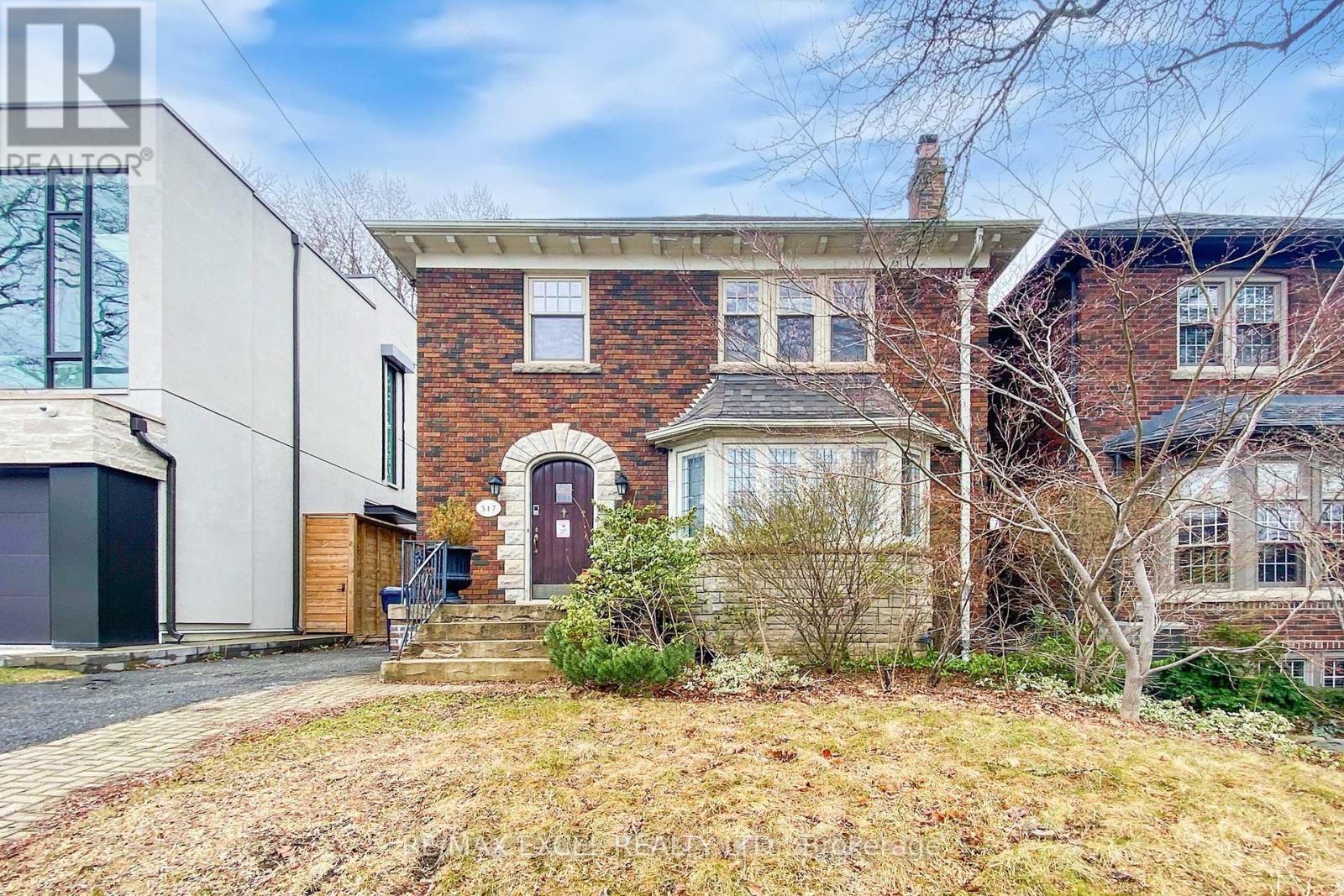 317 WARREN ROAD, Toronto, Ontario