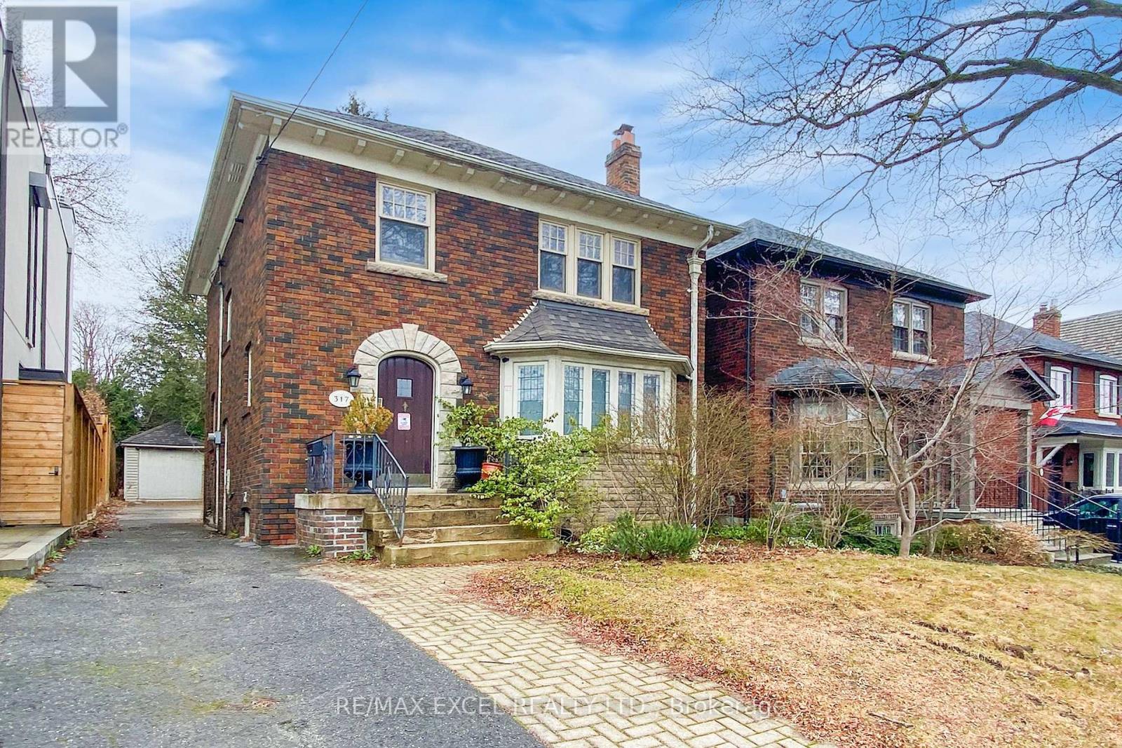 317 Warren Road, Toronto, Ontario  M5P 2M7 - Photo 2 - C13250136