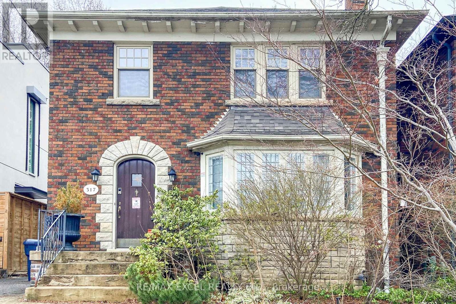 317 Warren Road, Toronto, Ontario  M5P 2M7 - Photo 3 - C13250136