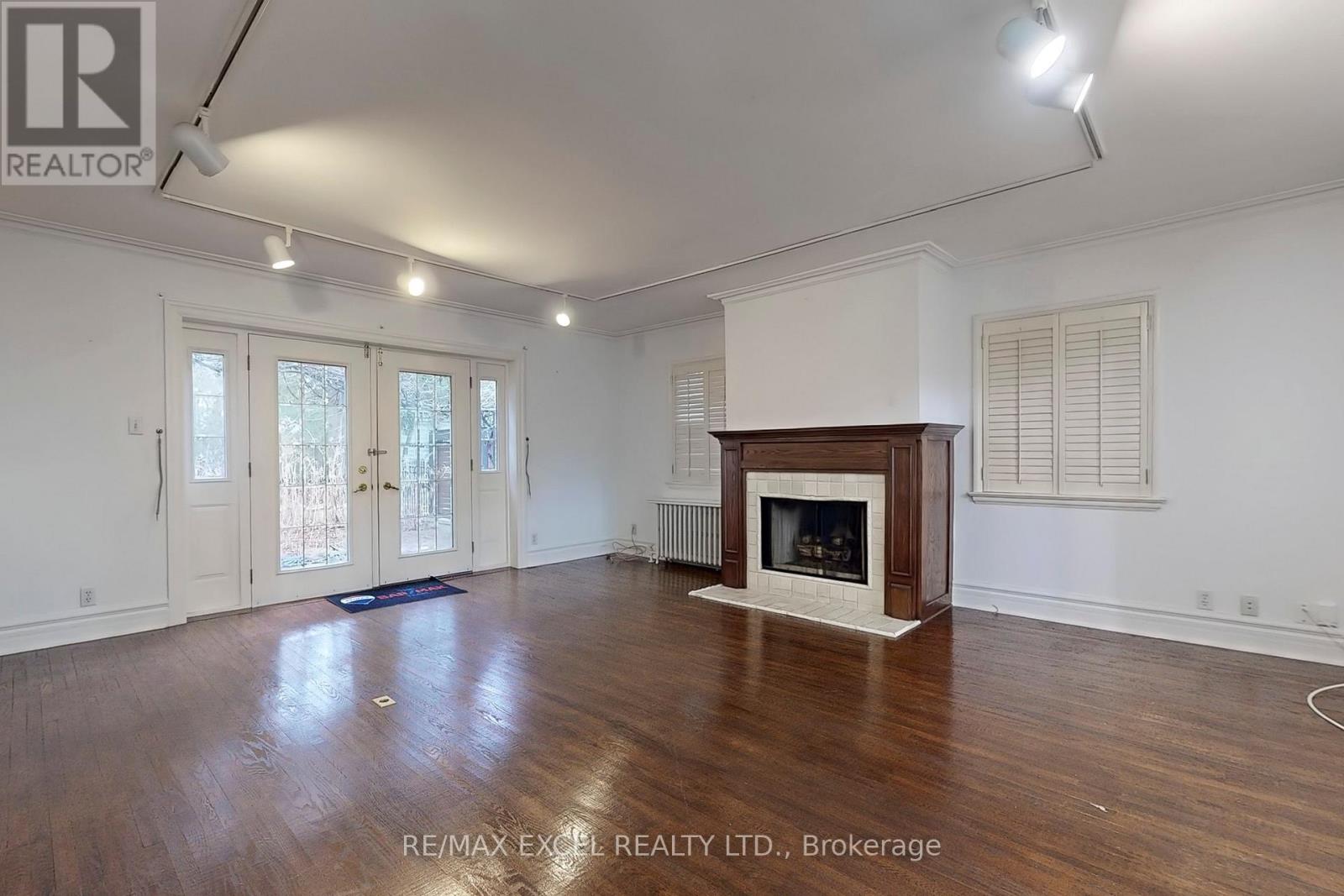 317 Warren Road, Toronto, Ontario  M5P 2M7 - Photo 4 - C13250136