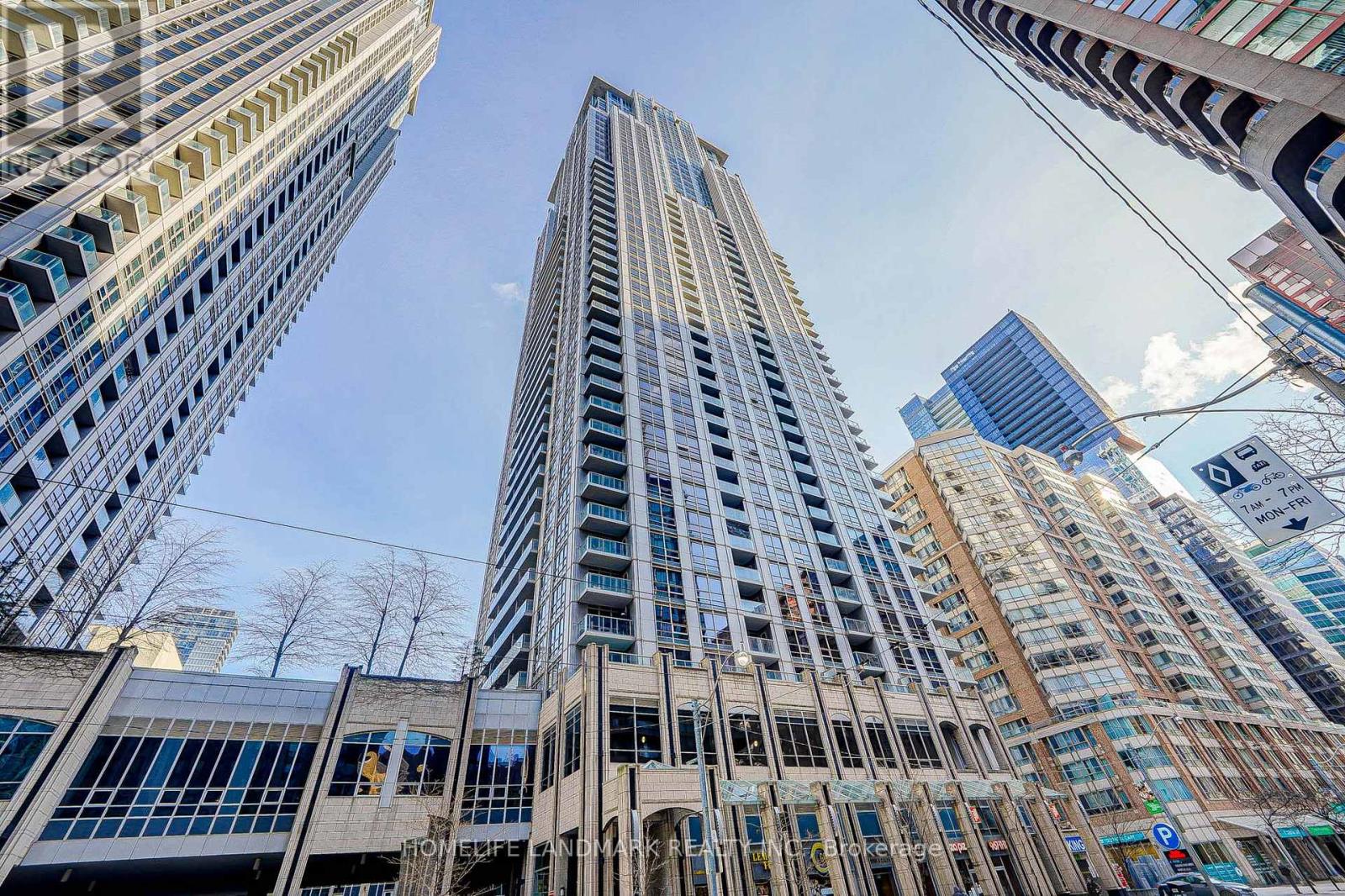 510 - 761 BAY STREET, Toronto, Ontario