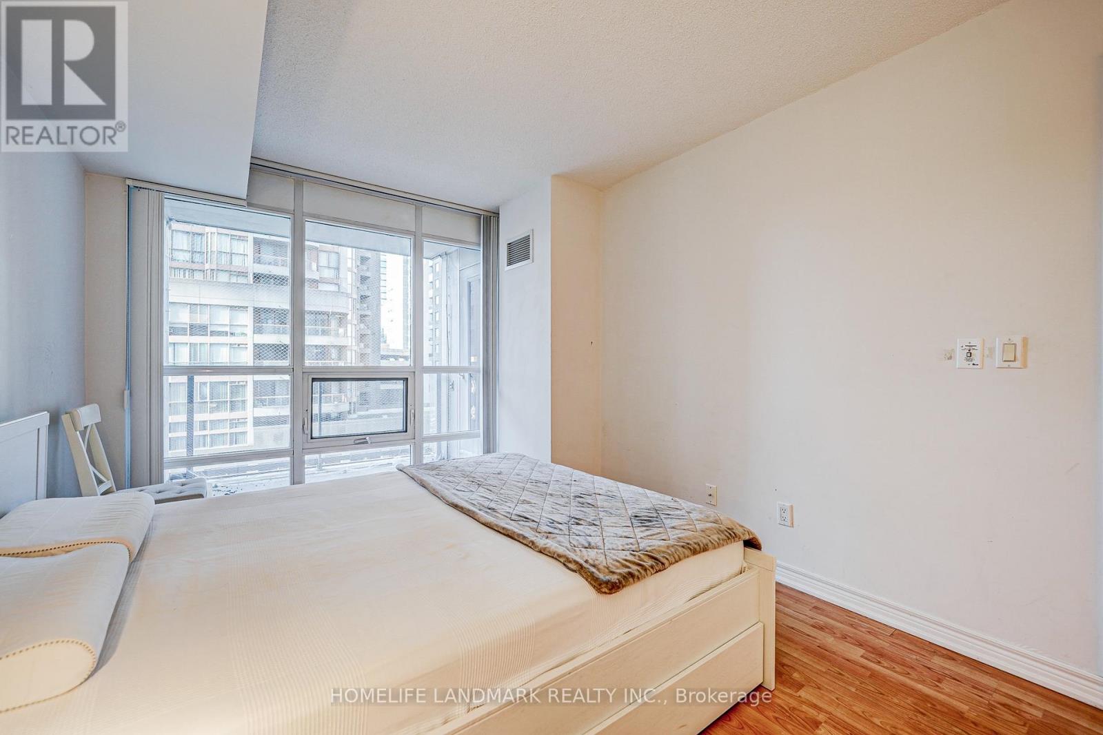 510 - 761 Bay Street, Toronto, Ontario  M5G 2R2 - Photo 11 - C13250404