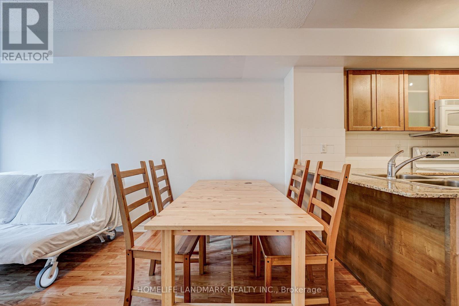 510 - 761 Bay Street, Toronto, Ontario  M5G 2R2 - Photo 5 - C13250404